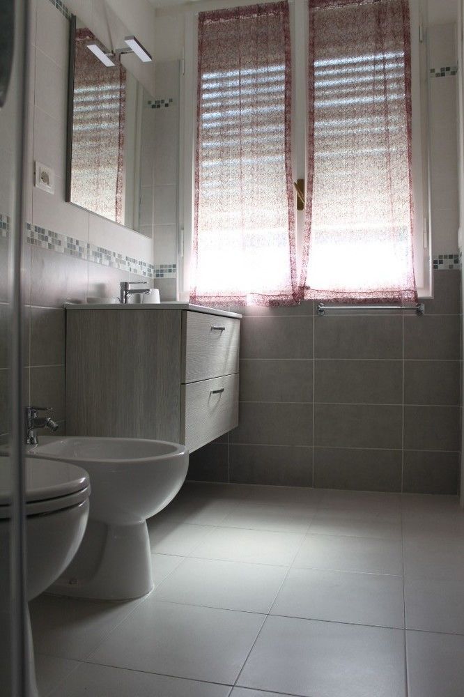 La Perla Guest house