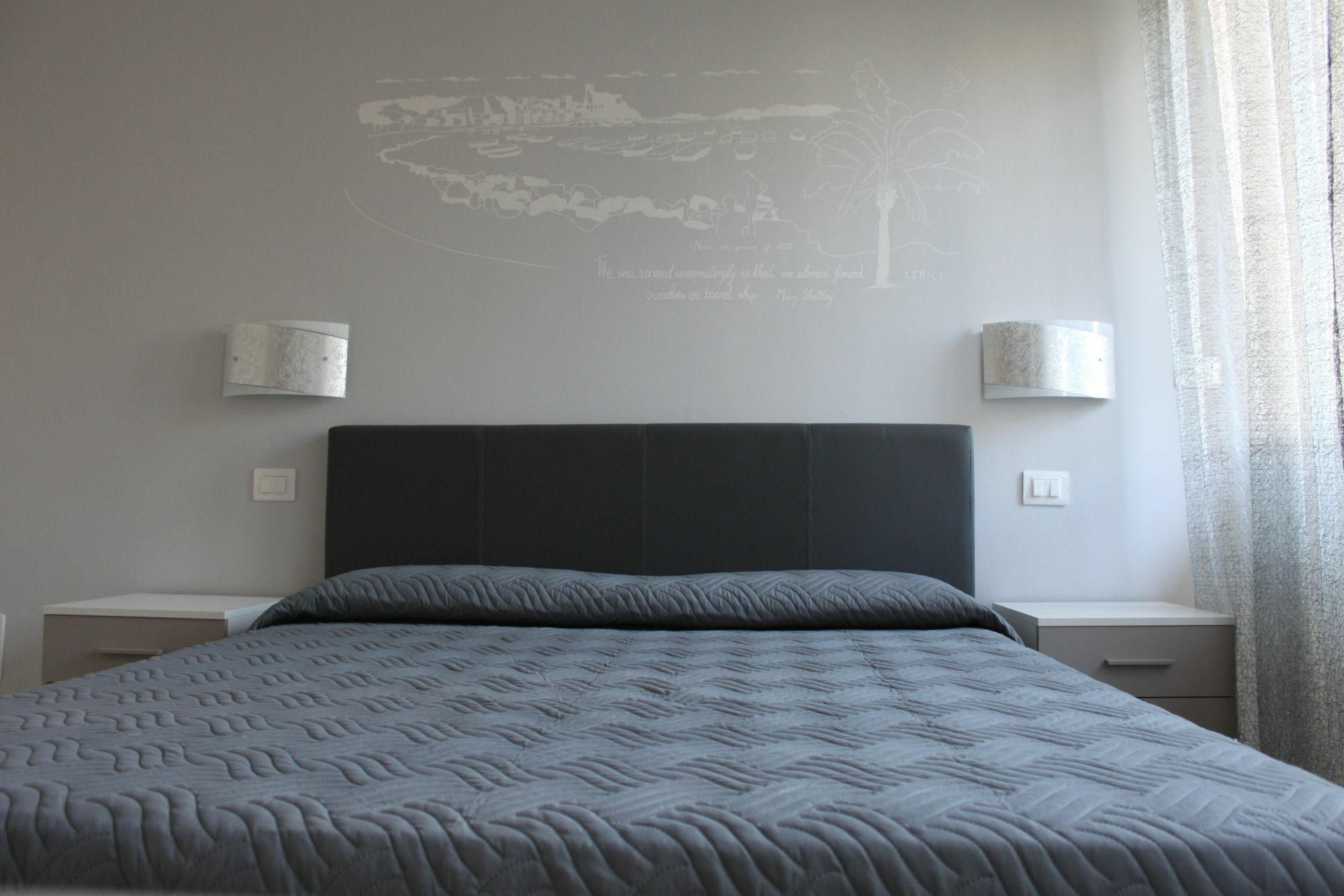 La Perla Guest house